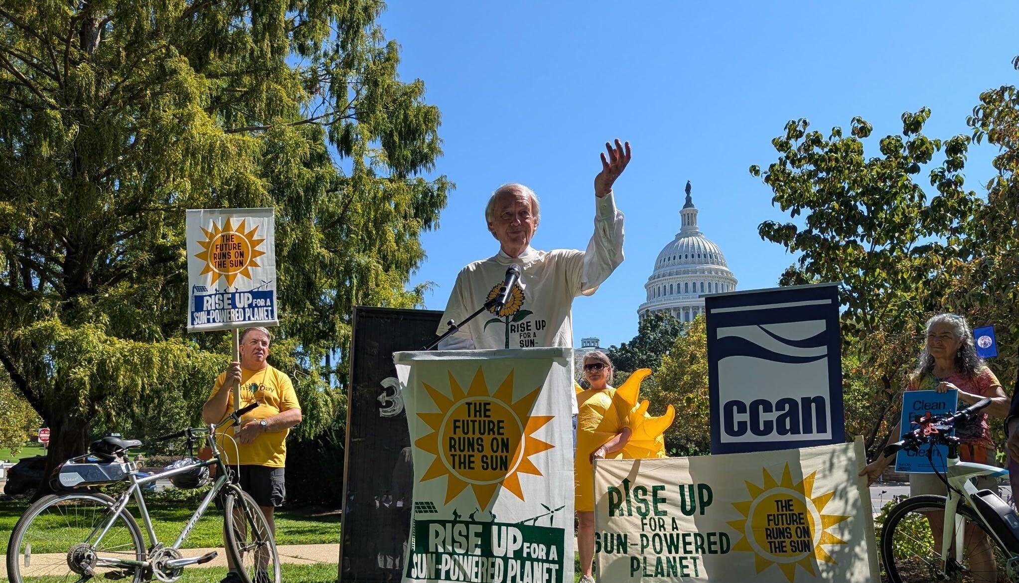 Solar Power Shines by the U.S. Capitol: Electric Vehicles Parade on the National Mall to Kick Off International “Sun Day” Celebrations of Clean Energy